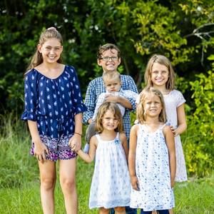 Meet your Posher, Laura